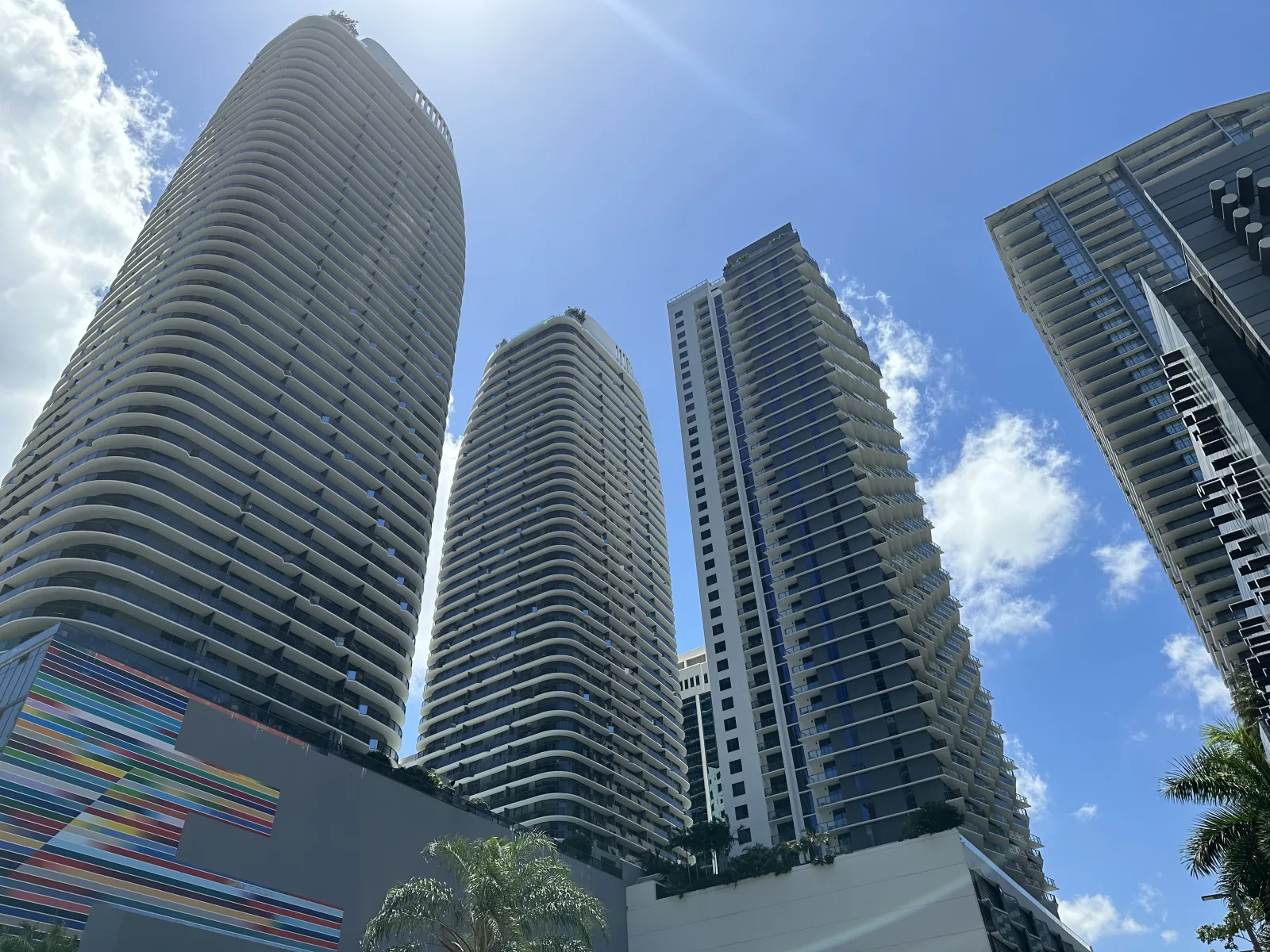 Skyline von Miami und Finanzviertel Brickell